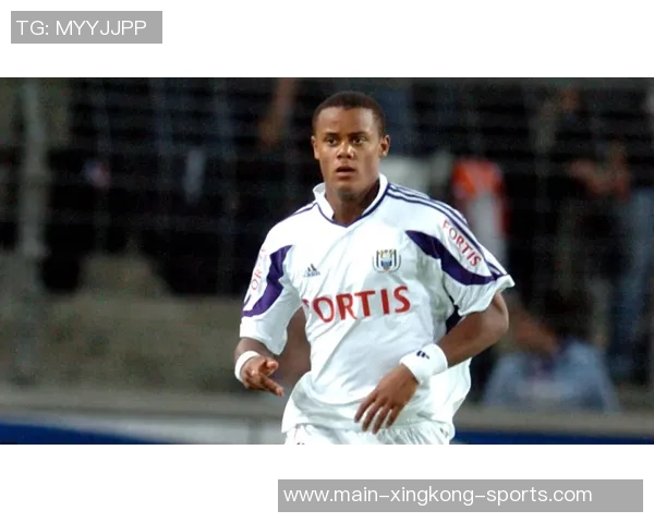 安德莱赫特主帅透露与孔帕尼会面并未讨论德卡特转会事宜