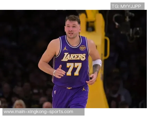 东契奇谈小个阵容优势逆转比赛一度将差距缩小至8分